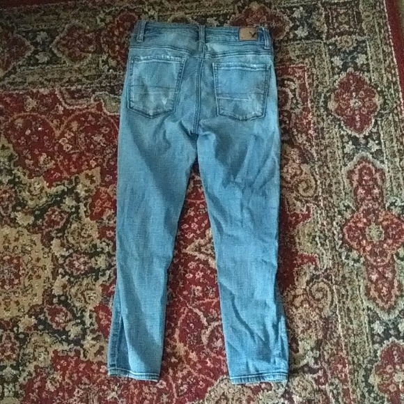 AMERICAN EAGLE OUTFITTERS EUC JEANS CROP - Picture 3 of 5
